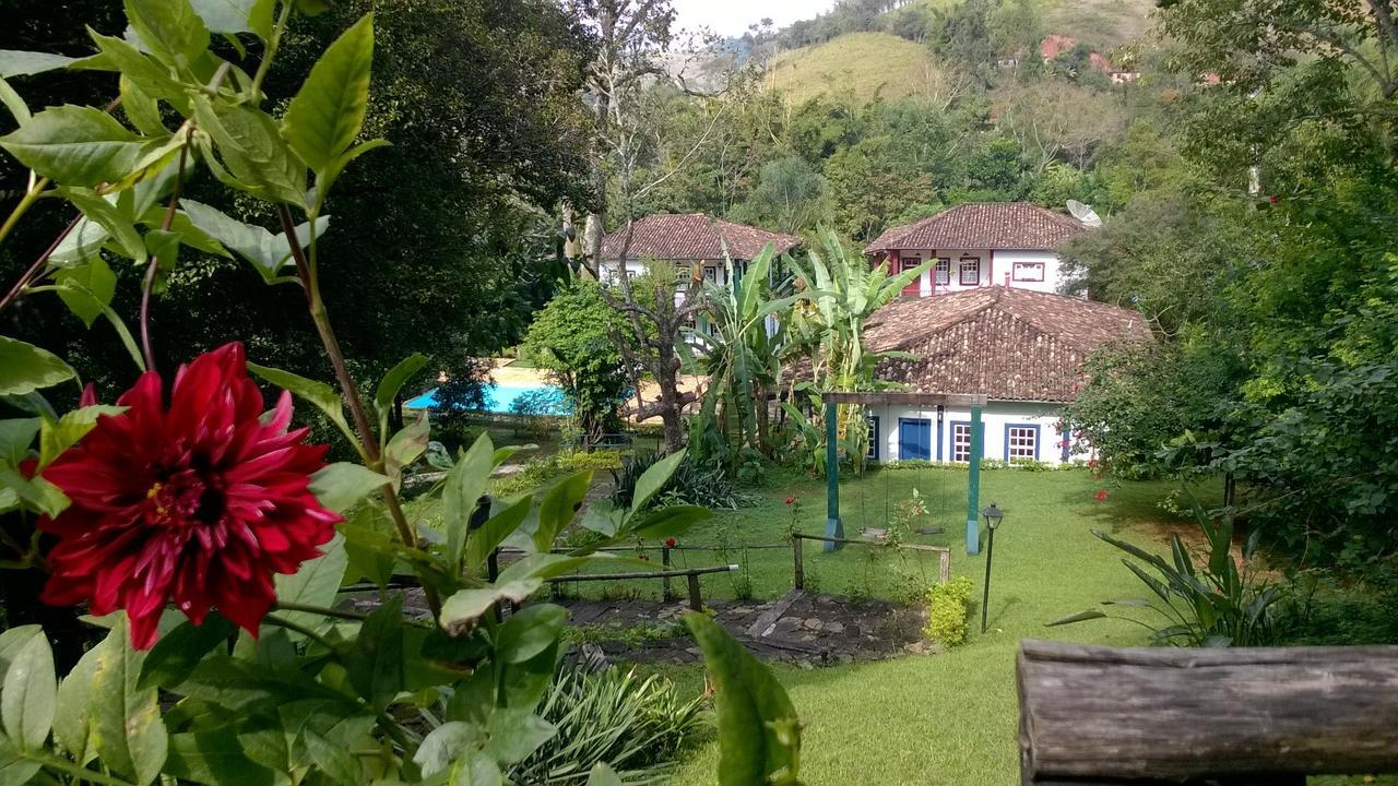 Hotel Solar dos Montes Santana dos Montes Exterior foto